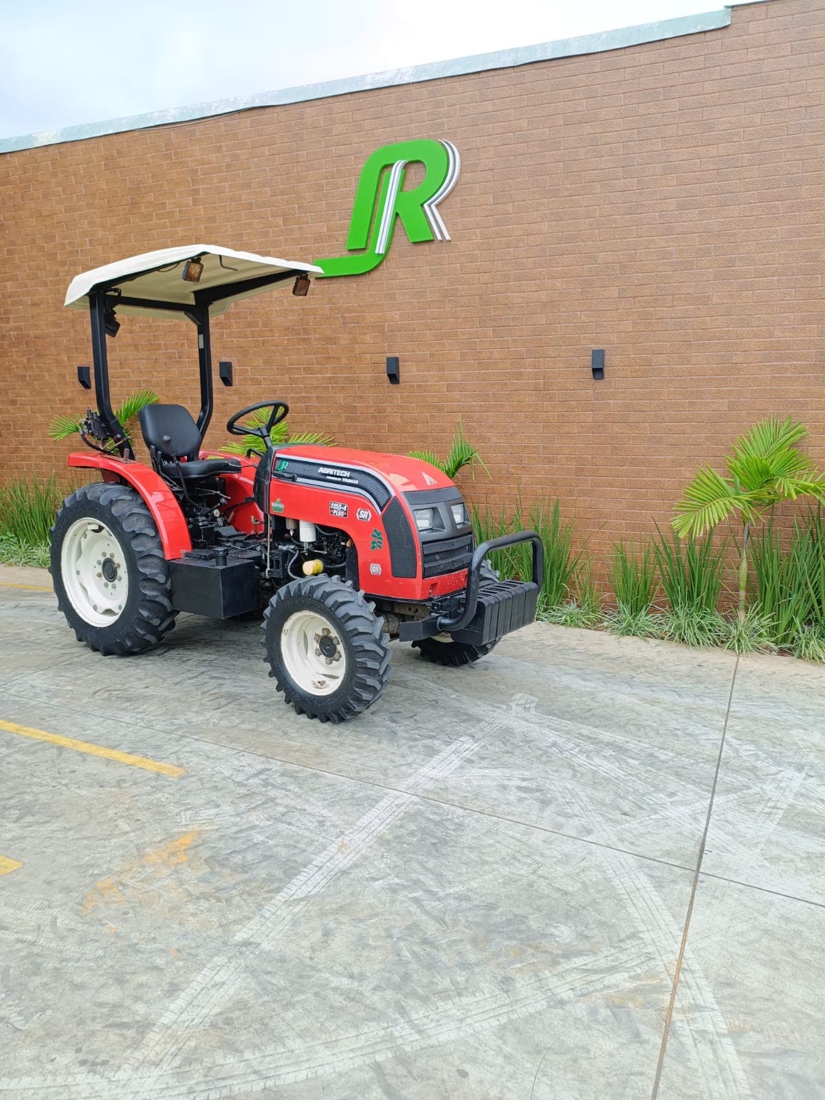Trator Yanmar 1155SE